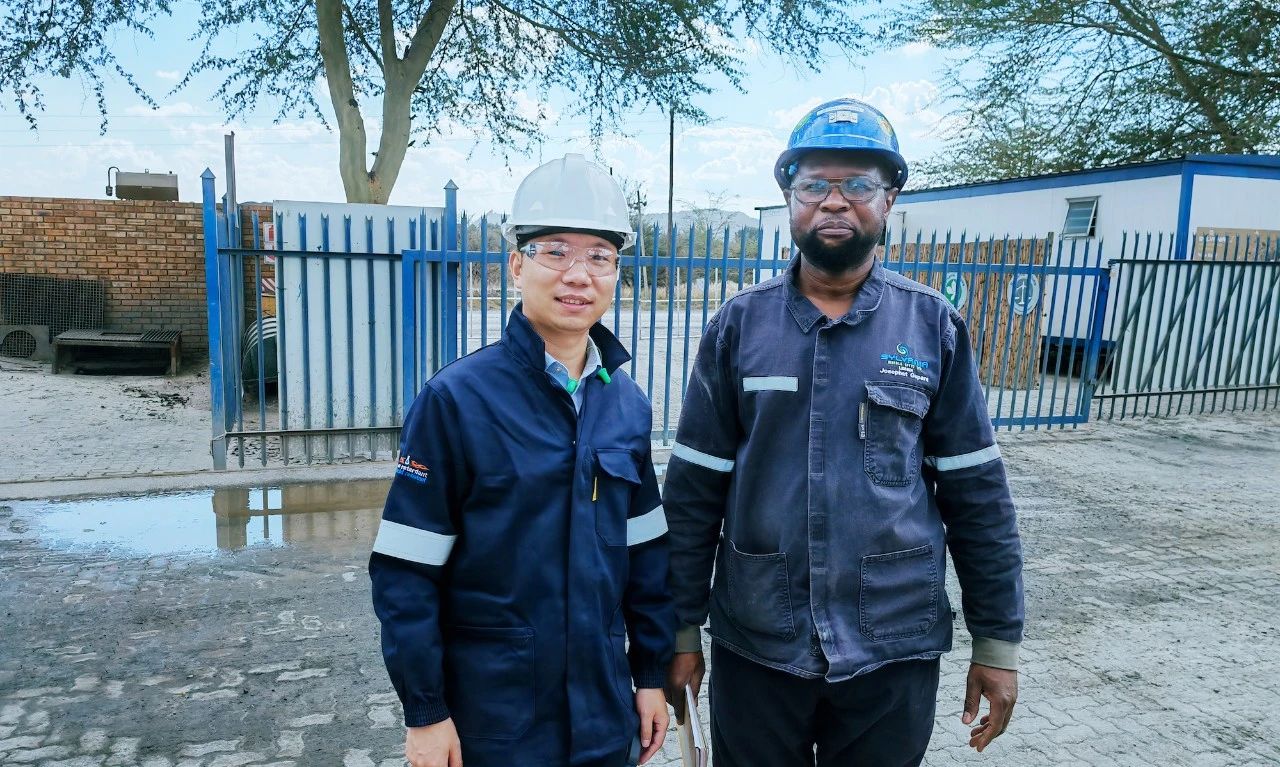 “你是我這輩子見(jiàn)到的，第一個(gè)中國(guó)儀表人”